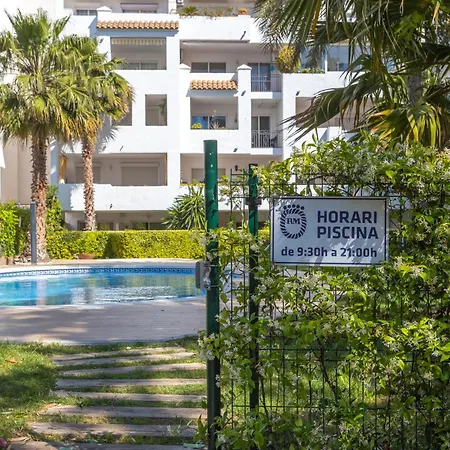 V029 - Royal Marina *