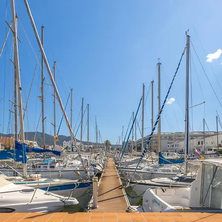 V029 - Royal Marina Appartement