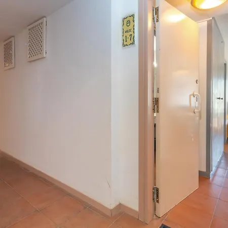 V029 - Royal Marina Appartement Roses